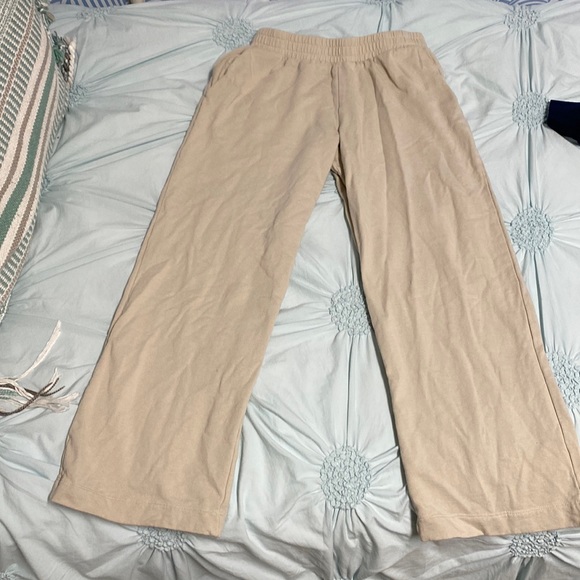 Beige Sweats - Picture 1 of 3